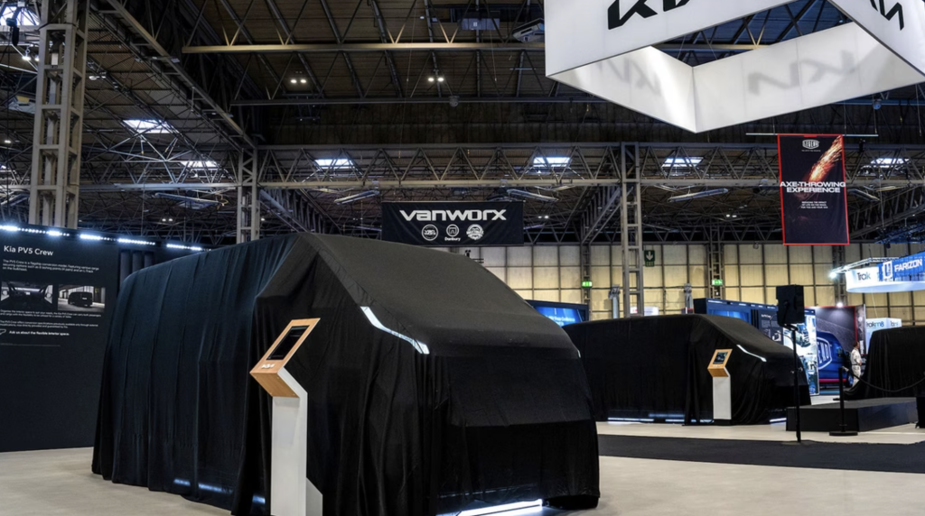 起亚PV5 Cargo电动厢式车:两款新版本欧洲首秀