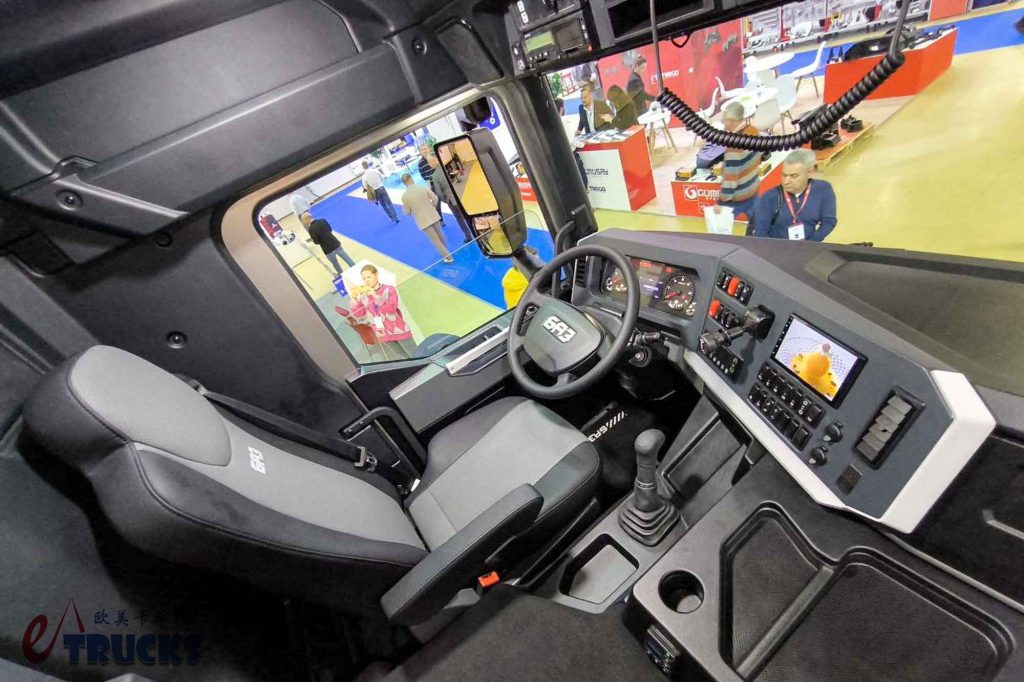 6x6+独立悬挂，军工背景的越野卡车！俄罗斯BAZ S36A51卡车听说过没？