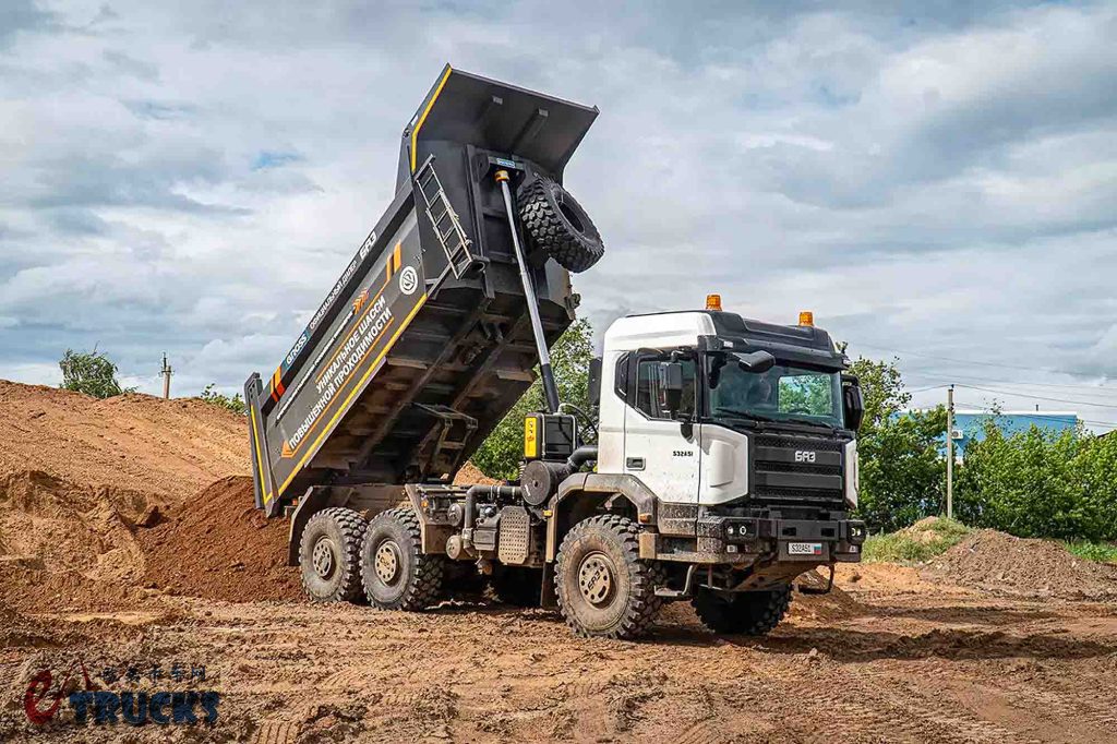 6x6+独立悬挂，军工背景的越野卡车！俄罗斯BAZ S36A51卡车听说过没？