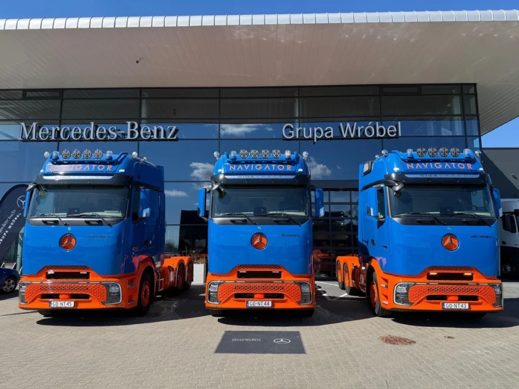 Navigator车队新增三辆Actros 3363：ProCabin驾驶室、GigaSpace、OM 473发动机、SoloStar布局