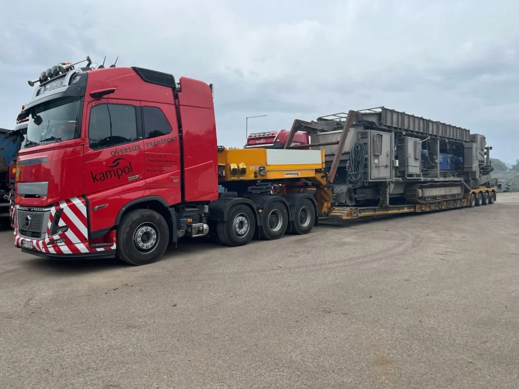 Kampol Transport迎来第二辆沃尔沃FH16 780:专为245吨级重载列车打造的牵引车
