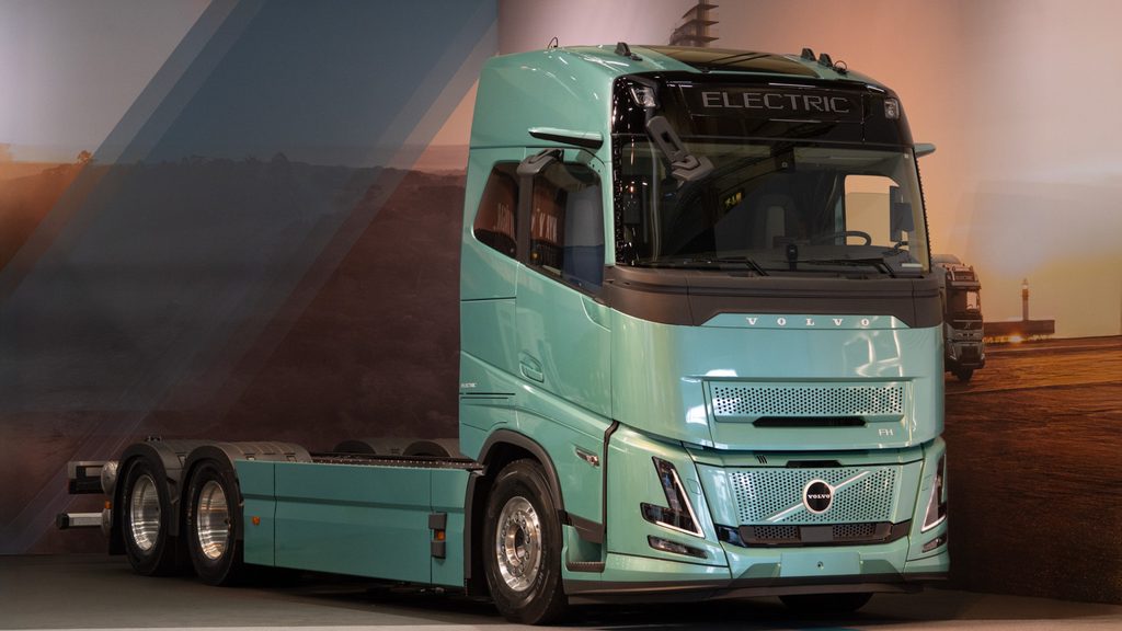 沃尔沃电动卡车扩展新版本，FH Electric与FH Aero Electric适配80吨组合总重