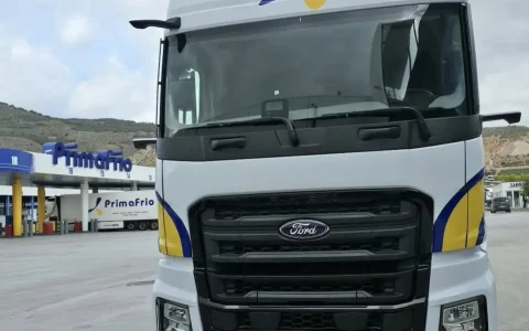 PrimaFrio测试福特F-Max Gen2：两辆冷藏挂车牵引车的实际表现