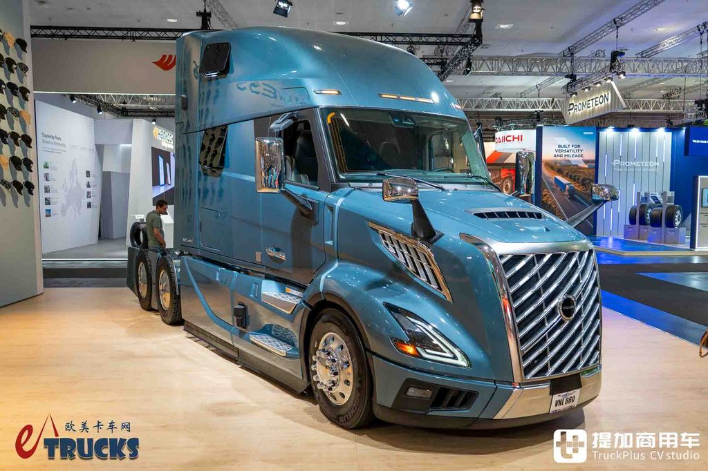 2026IAA：房车级超大生活舱！欧洲血统的美国卡车？沃尔沃VNL长头卡车实拍评测
