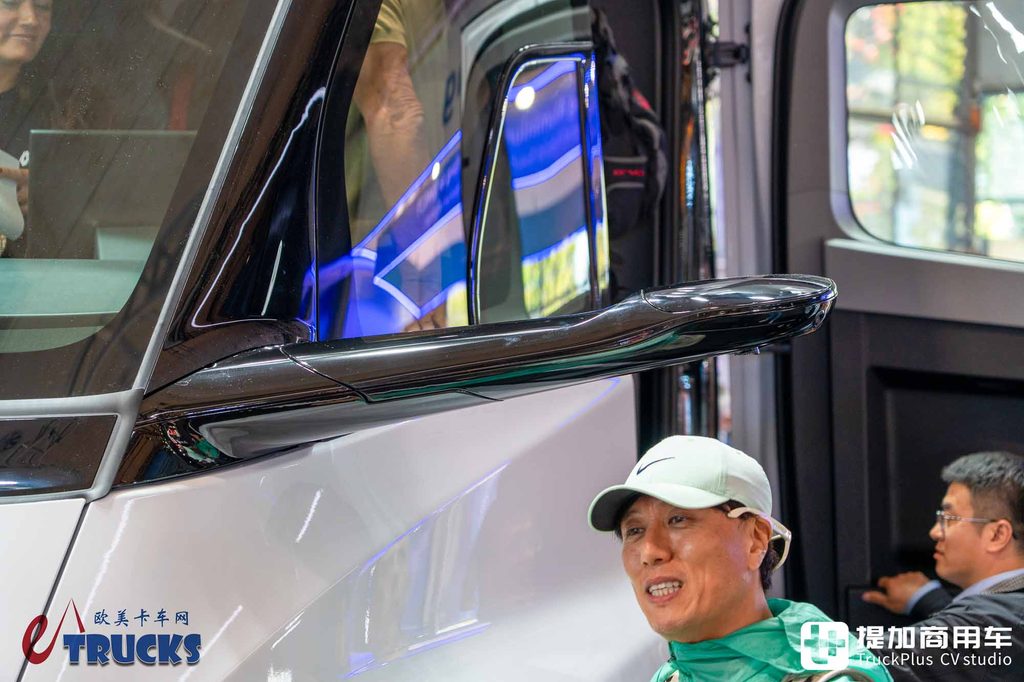 2026IAA:地球上最先进的电动重卡?实则有不少妥协!特斯拉Semi深度实拍评测
