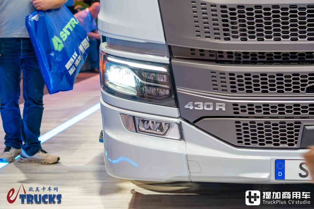 2026IAA:全新前脸、隐藏门把手,还有电子后视镜?斯堪尼亚新款Dynamic 430 R牵引车深度实拍评测