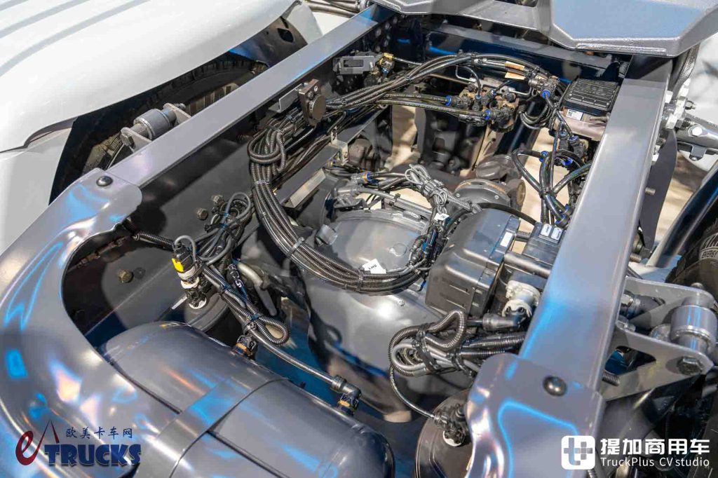 2026IAA:全新前脸、隐藏门把手,还有电子后视镜?斯堪尼亚新款Dynamic 430 R牵引车深度实拍评测