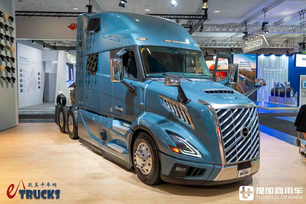 2026IAA：房车级超大生活舱！欧洲血统的美国卡车？沃尔沃VNL长头卡车实拍评测