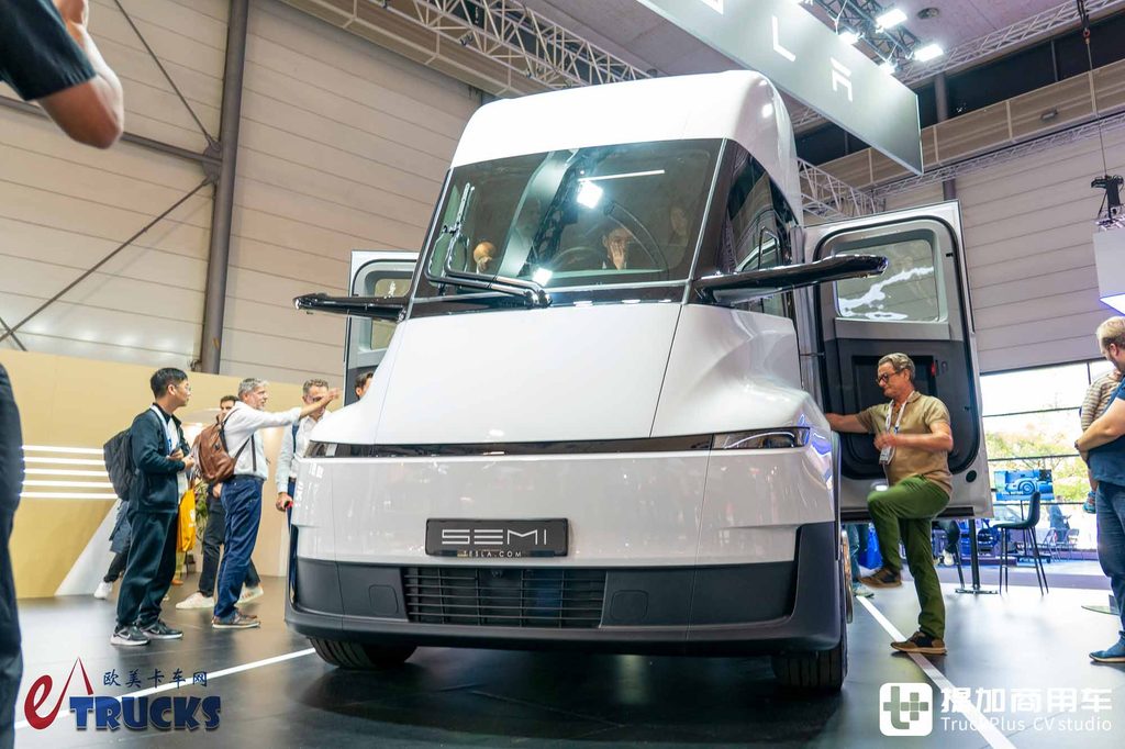 2026IAA:地球上最先进的电动重卡?实则有不少妥协!特斯拉Semi深度实拍评测