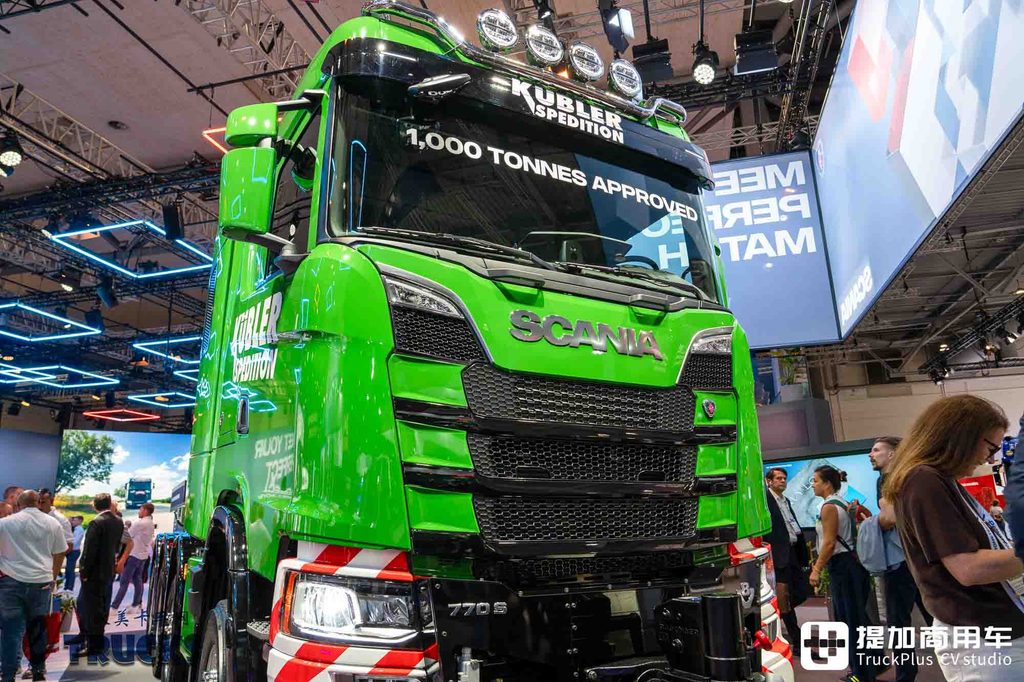 2026IAA：斯堪尼亚千吨王来了！8x6驱动配770匹V8机，770 S大件牵引车深度实拍评测
