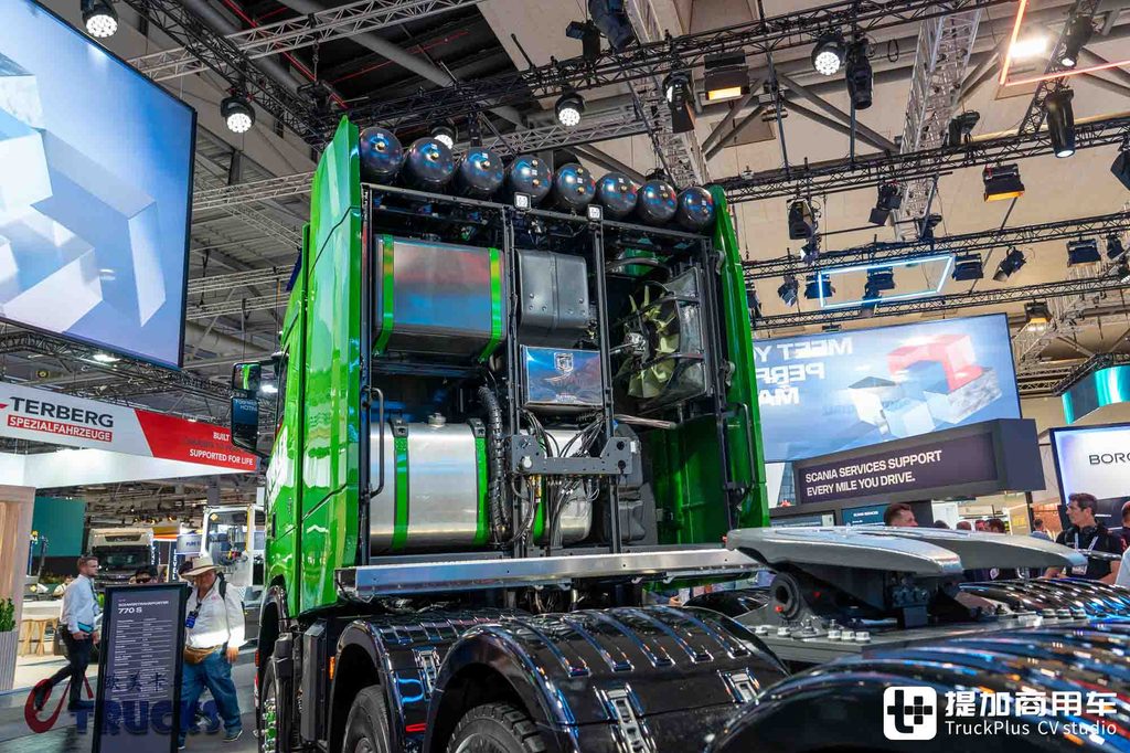 2026IAA：斯堪尼亚千吨王来了！8x6驱动配770匹V8机，770 S大件牵引车深度实拍评测