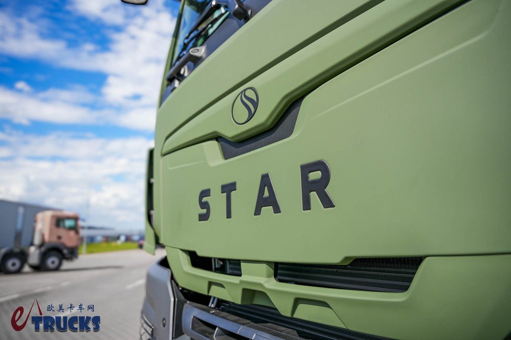 它是“换皮”版本的曼恩TGS？波兰自主的6x6军用卡车，看STAR 33.440牵引车