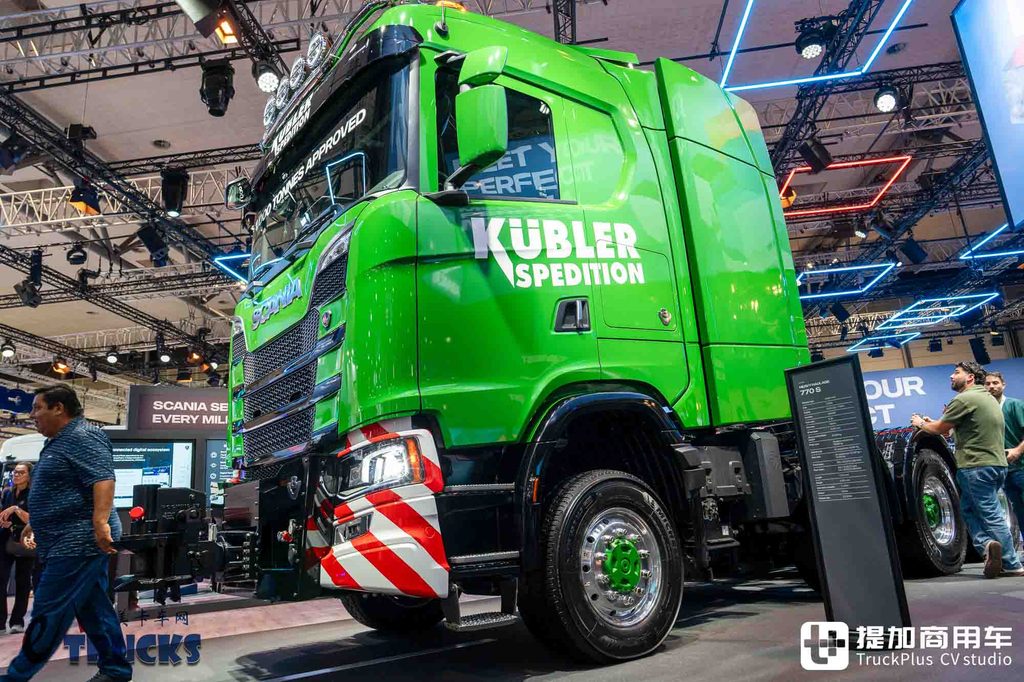 2026IAA：斯堪尼亚千吨王来了！8x6驱动配770匹V8机，770 S大件牵引车深度实拍评测