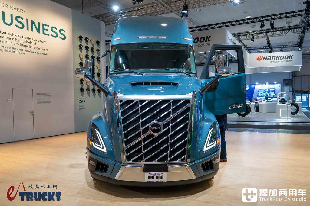 2026IAA：房车级超大生活舱！欧洲血统的美国卡车？沃尔沃VNL长头卡车实拍评测
