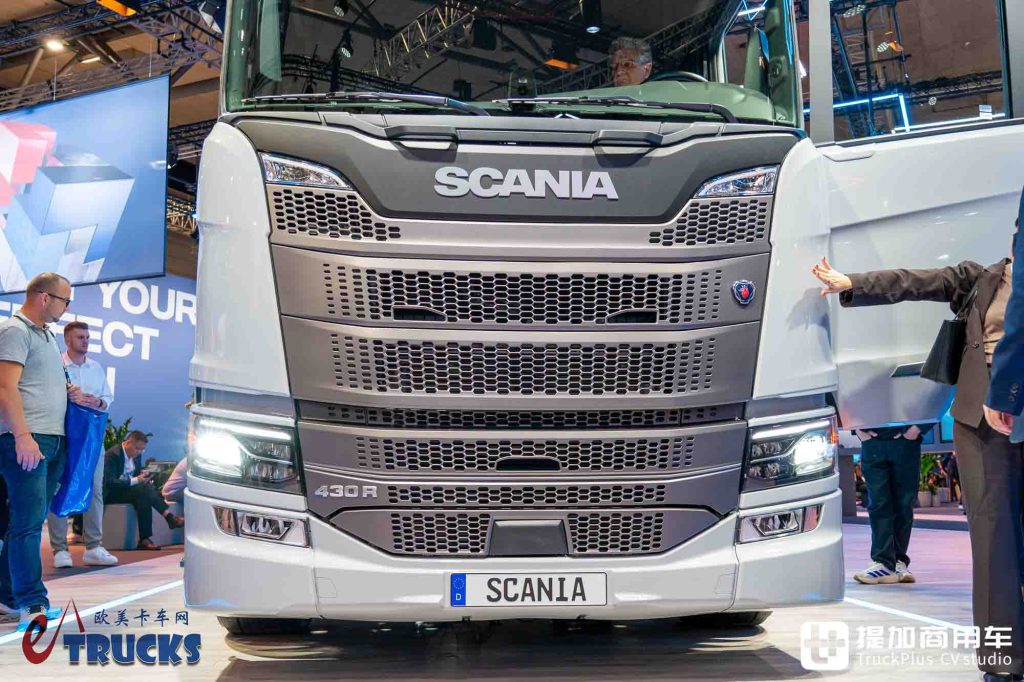 2026IAA:全新前脸、隐藏门把手,还有电子后视镜?斯堪尼亚新款Dynamic 430 R牵引车深度实拍评测