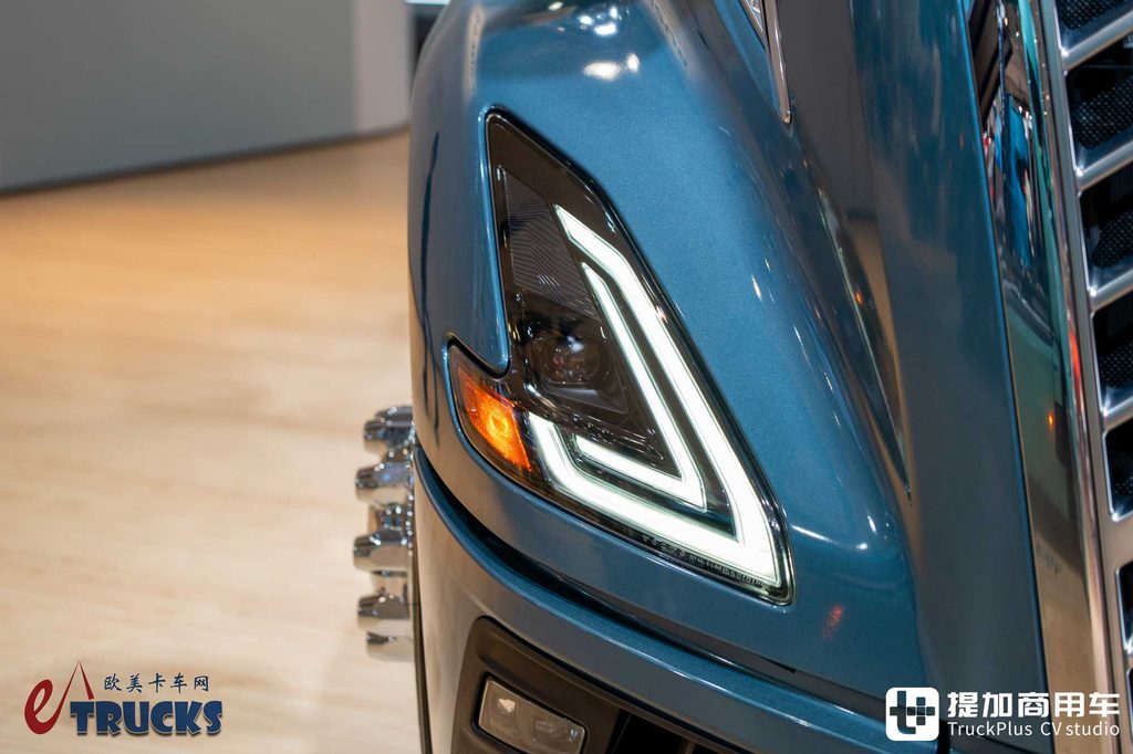 2026IAA：房车级超大生活舱！欧洲血统的美国卡车？沃尔沃VNL长头卡车实拍评测