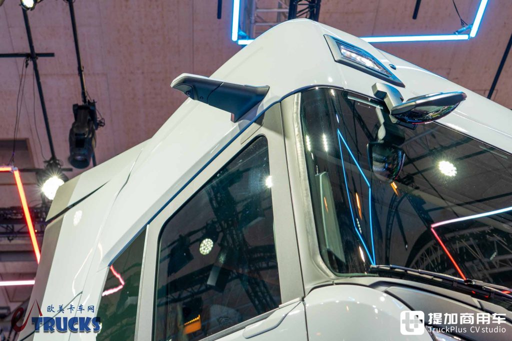 2026IAA:全新前脸、隐藏门把手,还有电子后视镜?斯堪尼亚新款Dynamic 430 R牵引车深度实拍评测