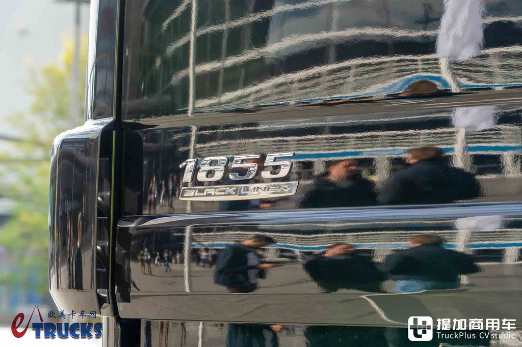 2026IAA：奔驰Actros六代同堂！三十年进化，它就是一部现代重卡技术演进史