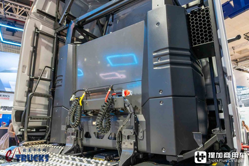 IAA2026：底置不够，后背来凑！801度电续航720公里，斯堪尼亚Dynamic 44 R深度实拍评测
