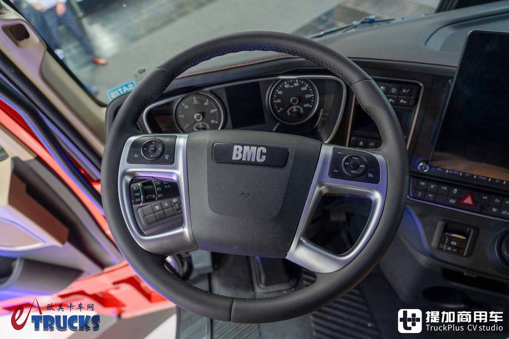 2026IAA:江淮格尔发K7换个车标就成欧洲旗舰?土耳其BMC ProL牵引车实拍