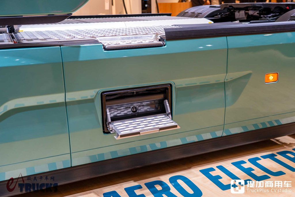 2026IAA:三星电池独苗,续航700公里?沃尔沃FH Aero长续航版电动重卡深度实拍评测