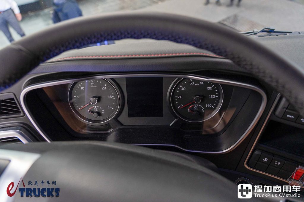 2026IAA:江淮格尔发K7换个车标就成欧洲旗舰?土耳其BMC ProL牵引车实拍