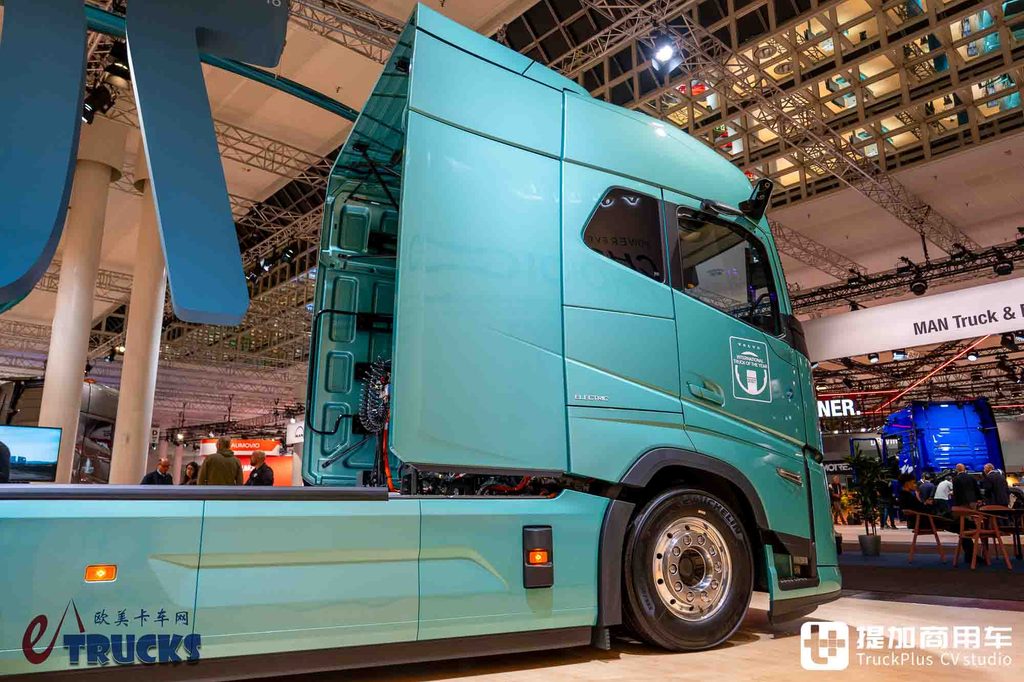2026IAA:三星电池独苗,续航700公里?沃尔沃FH Aero长续航版电动重卡深度实拍评测