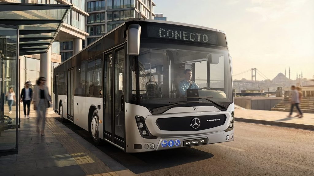 梅赛德斯-奔驰Conecto在土耳其萨卡里亚Otokar工厂投产