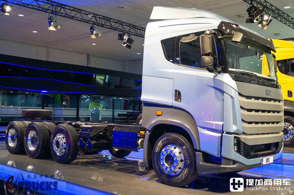2026IAA:江淮格尔发K7换个车标就成欧洲旗舰?土耳其BMC ProL牵引车实拍