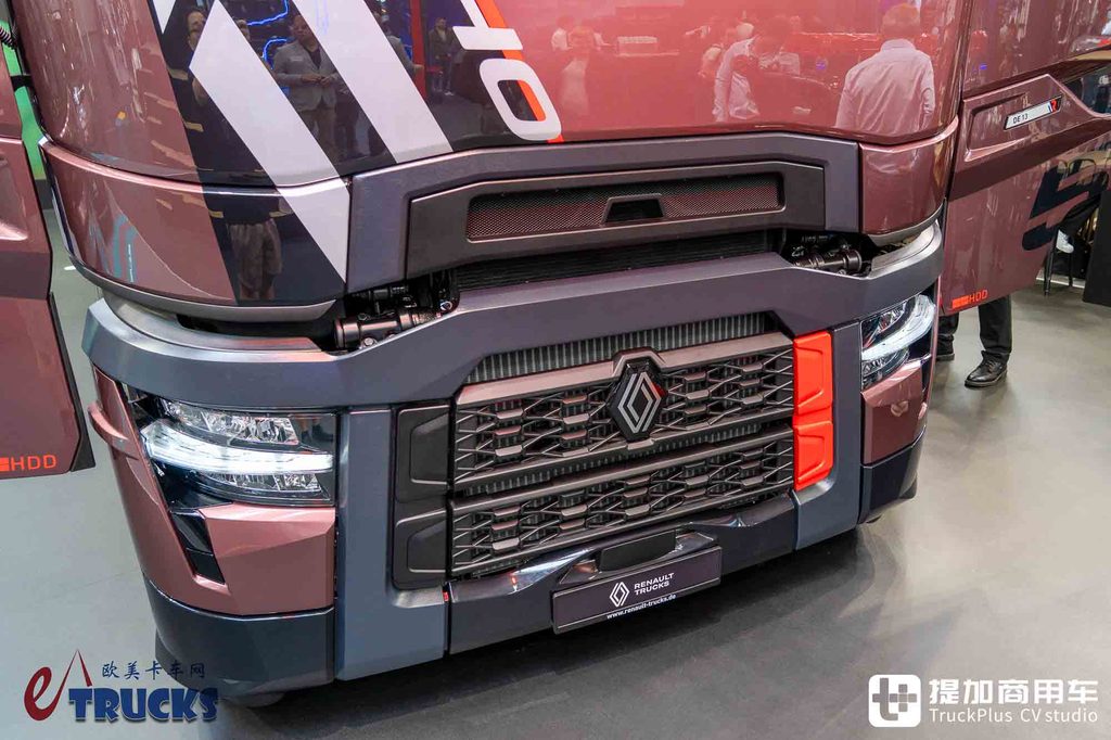 2026IAA:全球限量30台!法式浪漫拉满?雷诺T-High终极版深度实拍评测