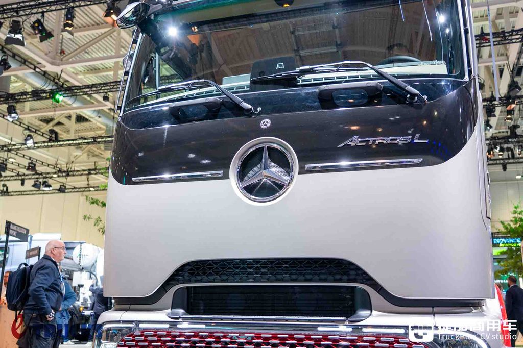 2026IAA:跨越130年的移动博物馆!奔驰Actros L“130 Years Trucks Edition”特别版卡车深度实拍评测
