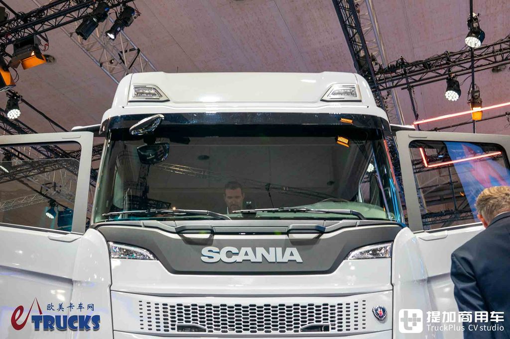 IAA2026：底置不够，后背来凑！801度电续航720公里，斯堪尼亚Dynamic 44 R深度实拍评测