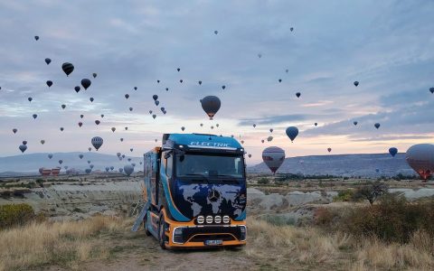 即将进入中国：奔驰eActros 600完成世界之旅首段重要行程